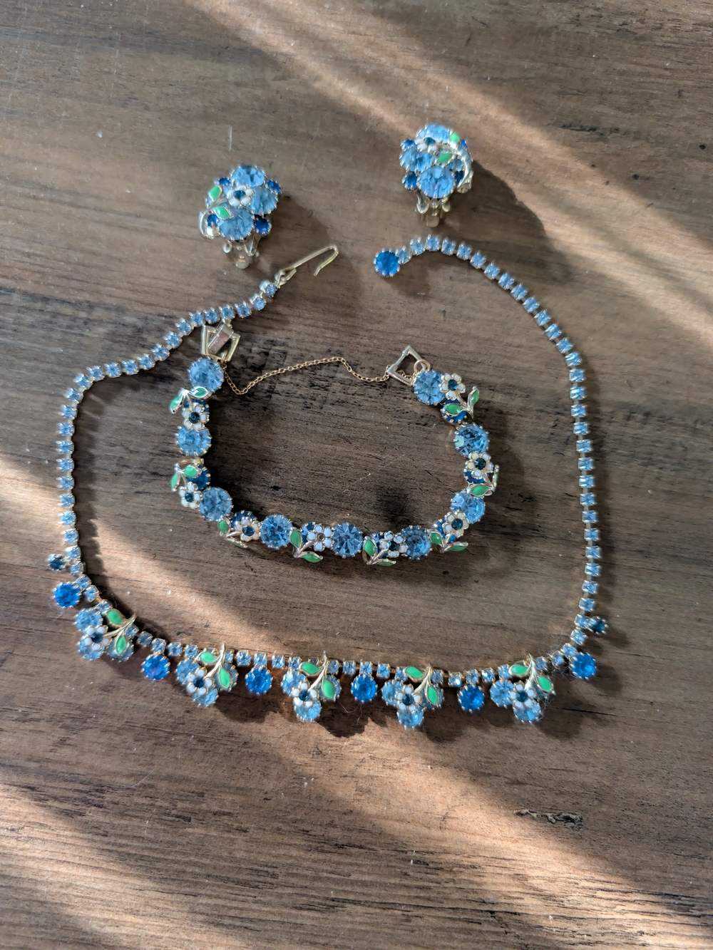 Weiss Signed Blue Rhinestone Floral Jewelry Set Necklace Bracelet Earrings